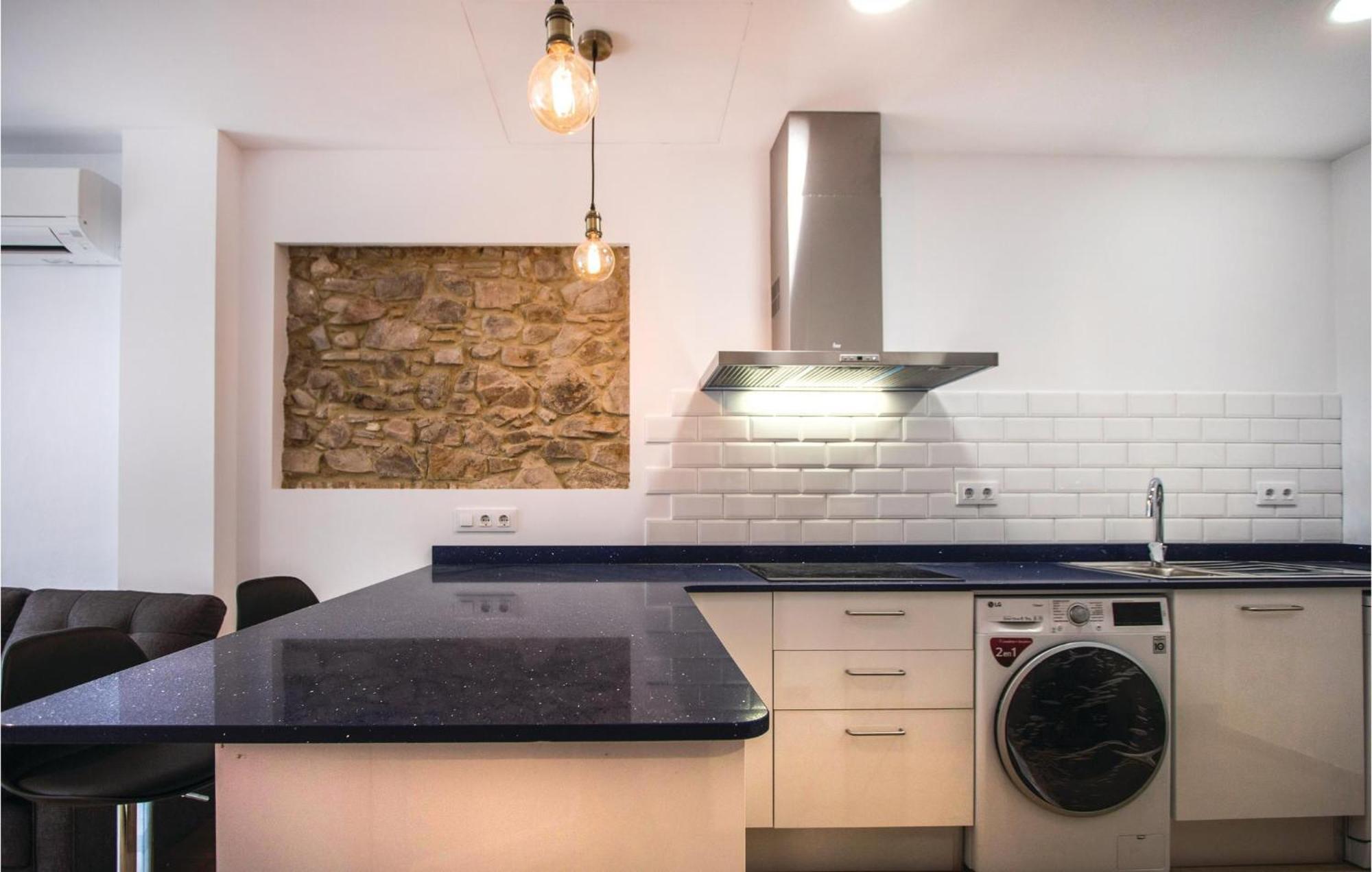Amazing Apartment In Blanes With Kitchen Zewnętrze zdjęcie